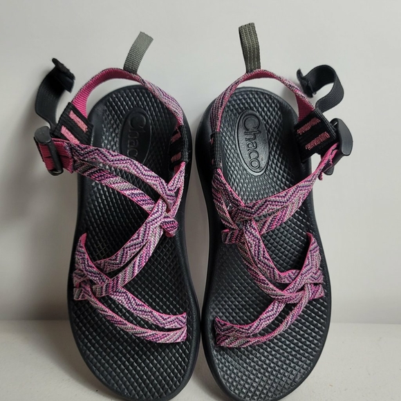 Chaco Z2 Kids Size 3 Strappy Sport Pink Purple Summer Sandals Boys Girls - Picture 3 of 6